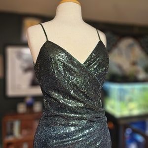 Fiestar Green Sequin Bodycon Dress